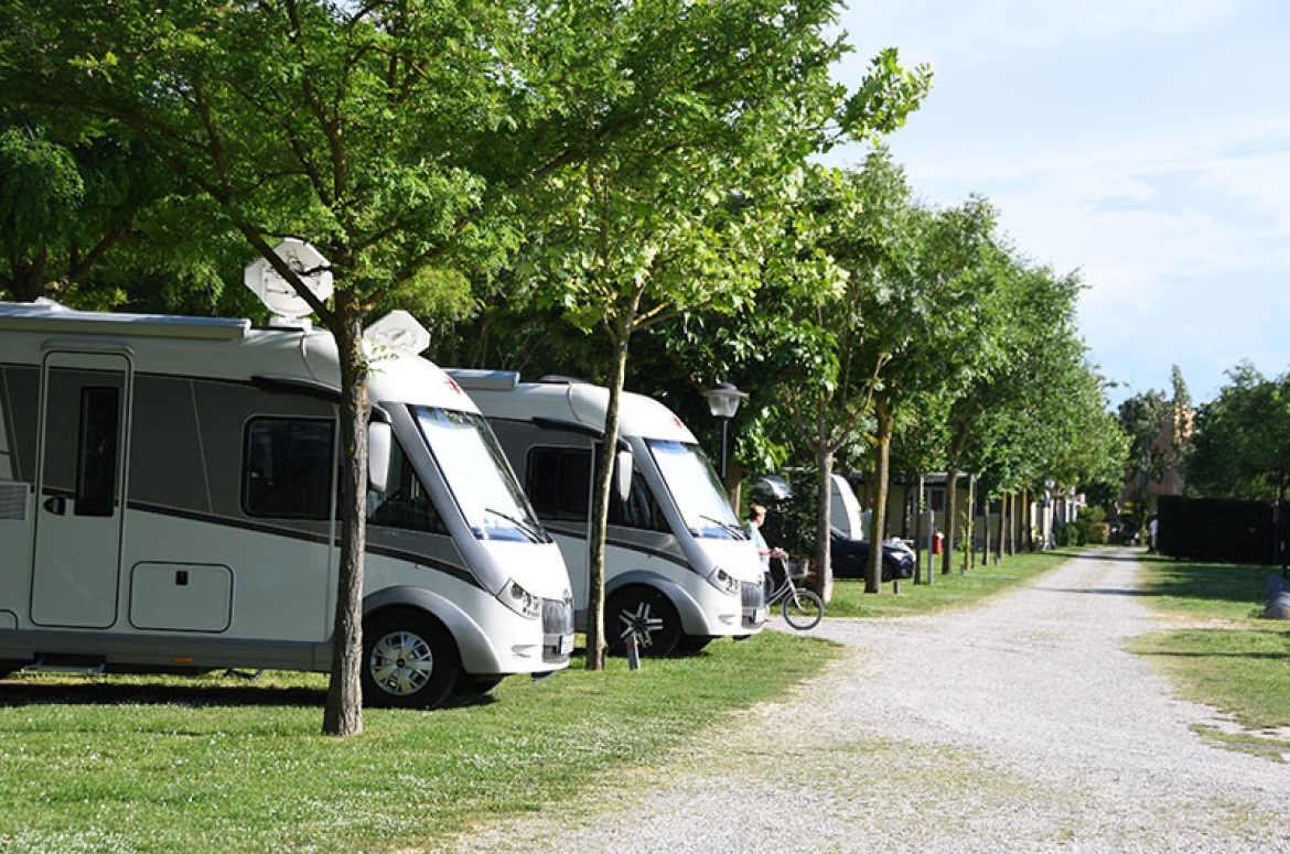 Accommodatie foto's - Standard staanplaats | Villaggio Camping Adria